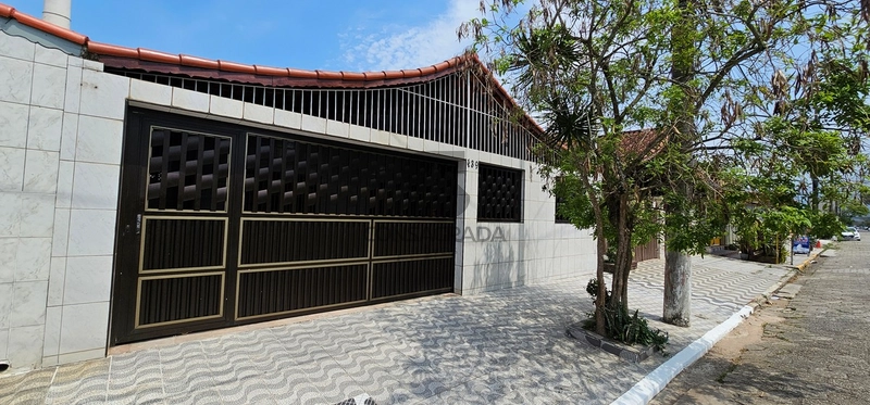 Casa na Praia Grande no Praia Grande no Bairro Maracanã.