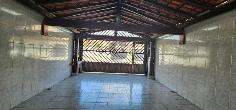 Casa na Praia Grande no Bairro Vila Mirim.: 2ª foto da galeria de imagens do imóvel