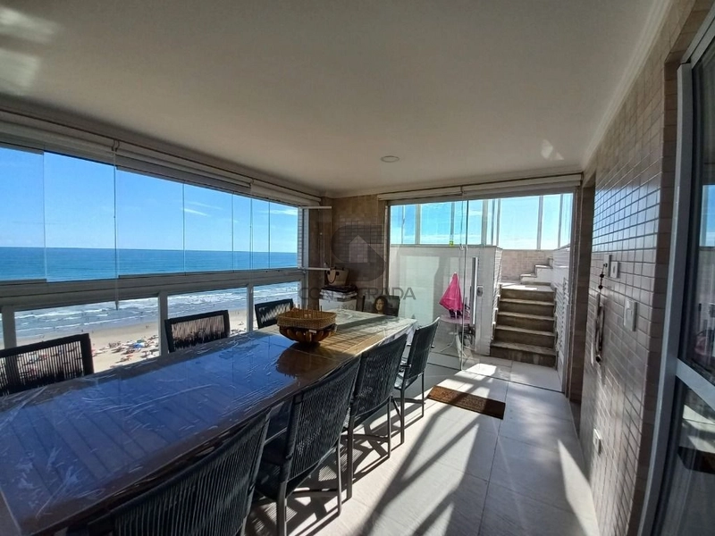 Cobertura duplex frente mar  na Praia Grande no Bairro Aviação.: 4ª foto da galeria de imagens do imóvel