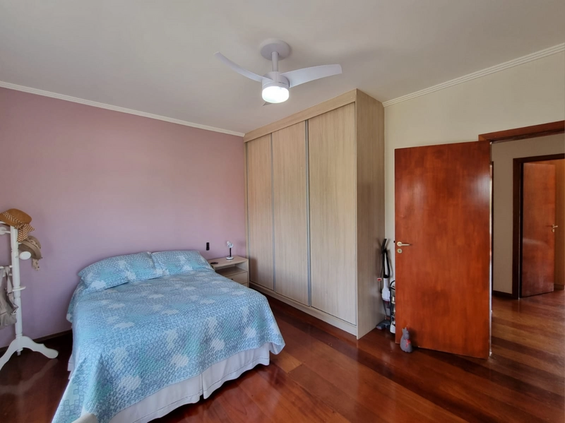 Casa recém reformada a venda no Condomínio Grape Village - Pinheirinho em Vinhed: 11ª foto da galeria de imagens do imóvel