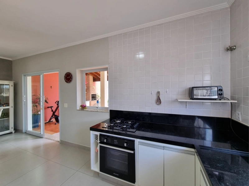 Casa recém reformada a venda no Condomínio Grape Village - Pinheirinho em Vinhed: 21ª foto da galeria de imagens do imóvel