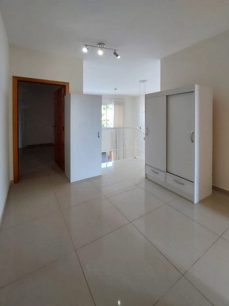 Casa para Venda ou Locação - no charmoso Condomínio Villagio di Napoli em Valinh: 29ª foto da galeria de imagens do imóvel