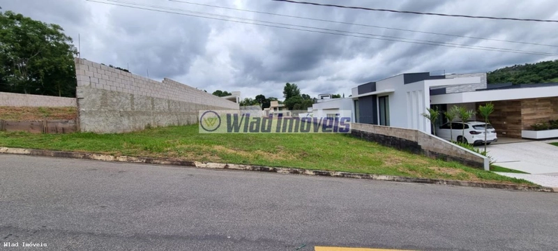 Terreno em Condomínio para Venda em Vinhedo / SP no bairro Condomínio Villa D`Or: 1ª foto da galeria de imagens do imóvel