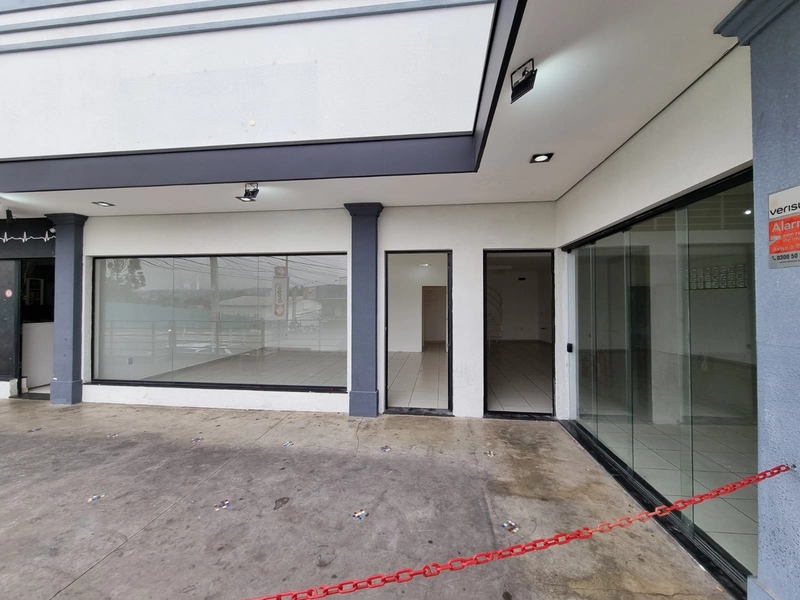 Loja térrea para locação em galeria na Capela em Vinhedo: 6ª foto da galeria de imagens do imóvel