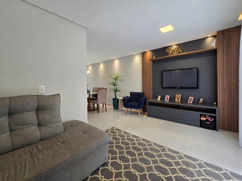 Linda casa em Villagio à venda no Villagio di Montalcino em Vinhedo.: 1ª foto da galeria de imagens do imóvel