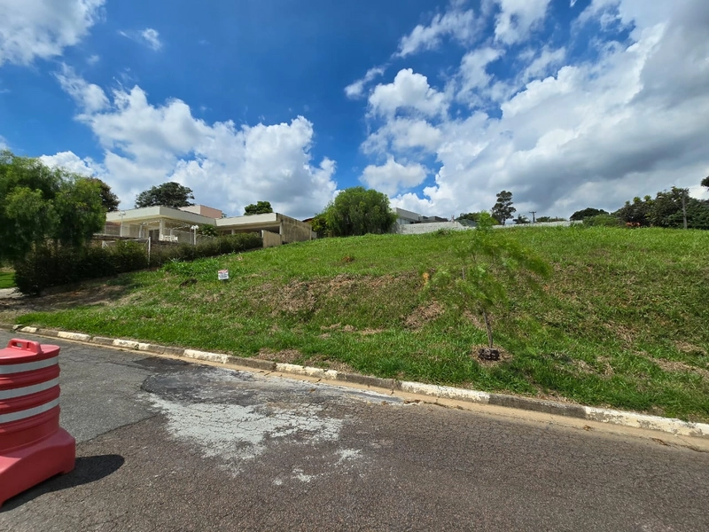 Ótimo Terreno a venda no condomínio Vila Hípica II em Vinhedo. São 800 m² pelo v: 3ª foto da galeria de imagens do imóvel