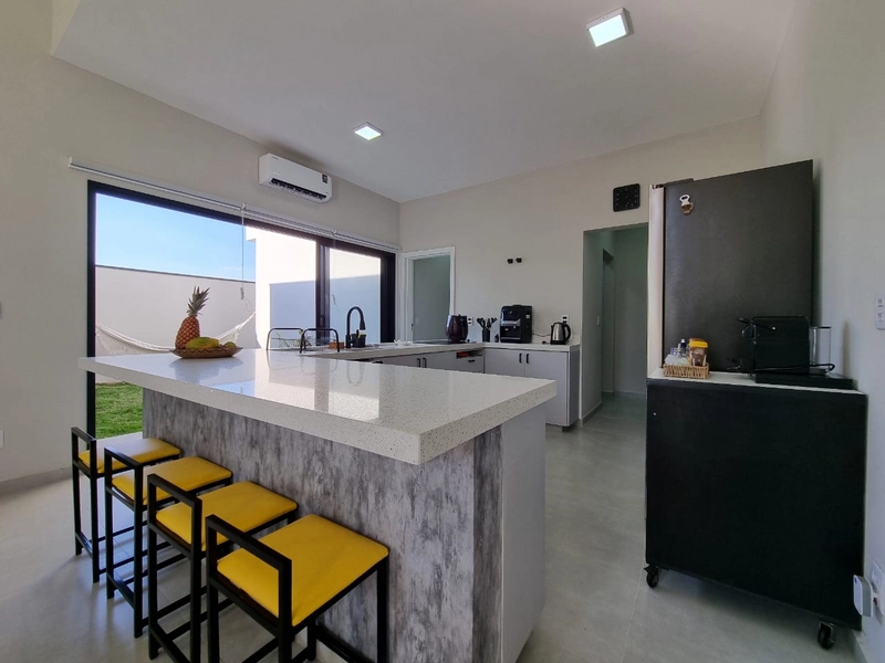 Casa térrea à venda. Com conceito moderno e em ótima localização - Bairro Pinhei: 6ª foto da galeria de imagens do imóvel
