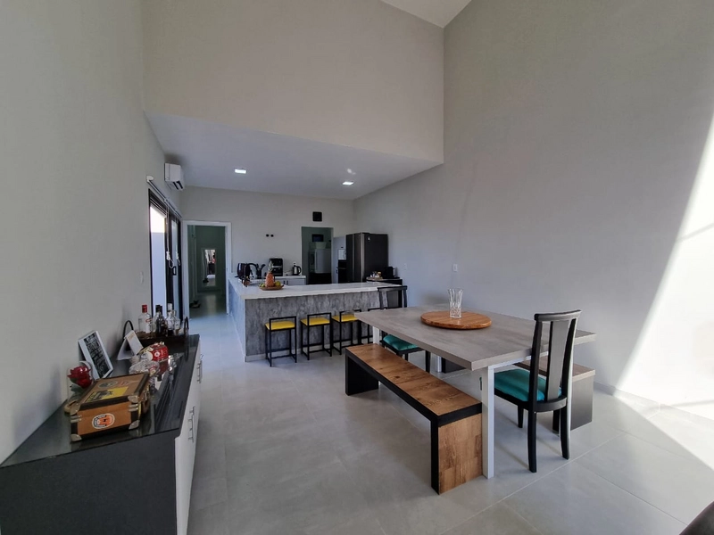 Casa térrea à venda. Com conceito moderno e em ótima localização - Bairro Pinhei: 12ª foto da galeria de imagens do imóvel