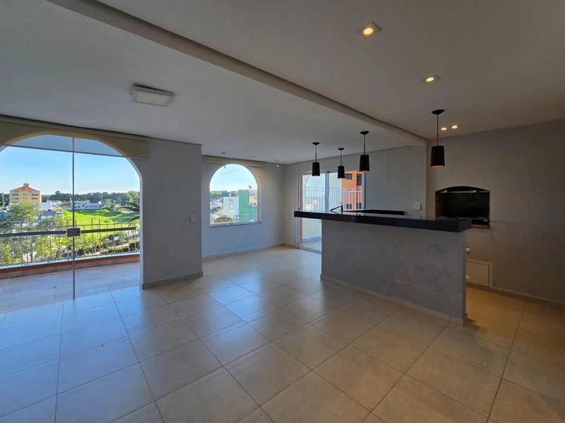 Apartamento cobertura triplex à venda com vista sensacional em Vinhedo: 1ª foto da galeria de imagens do imóvel