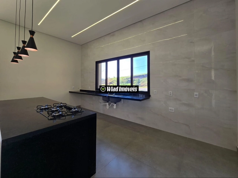 Casa térrea e nova à venda no condomínio fechado Terra Caxambu, em Jun: 21ª foto da galeria de imagens do imóvel
