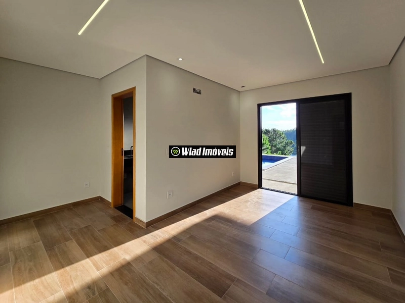 Casa térrea e nova à venda no condomínio fechado Terra Caxambu, em Jun: 29ª foto da galeria de imagens do imóvel
