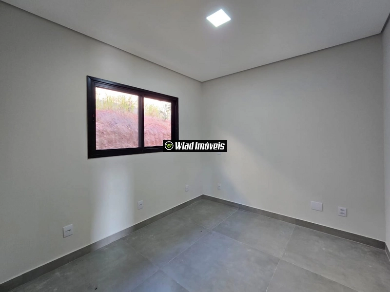 Casa térrea e nova à venda no condomínio fechado Terra Caxambu, em Jun: 27ª foto da galeria de imagens do imóvel