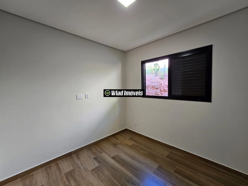 Casa térrea e nova à venda no condomínio fechado Terra Caxambu, em Jun: 33ª foto da galeria de imagens do imóvel