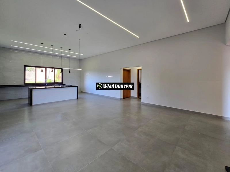 Casa térrea e nova à venda no condomínio fechado Terra Caxambu, em Jun: 17ª foto da galeria de imagens do imóvel