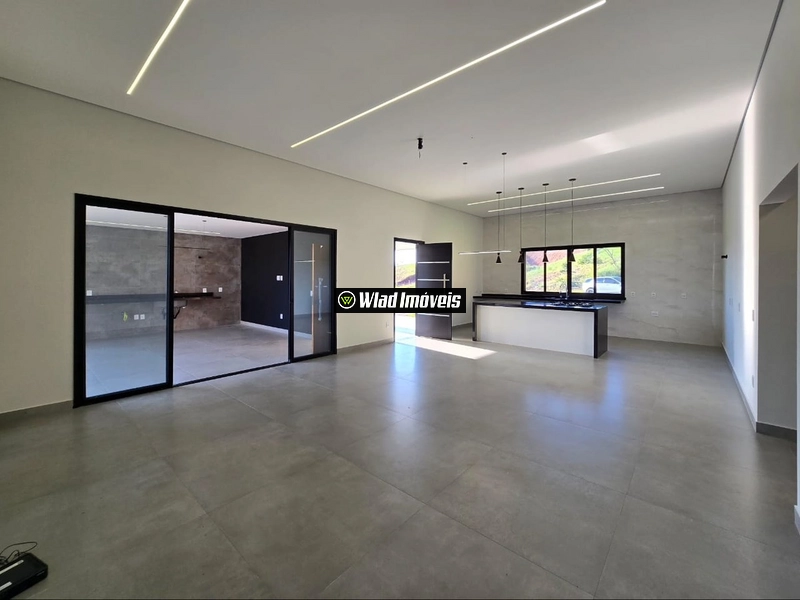 Casa térrea e nova à venda no condomínio fechado Terra Caxambu, em Jun: 25ª foto da galeria de imagens do imóvel