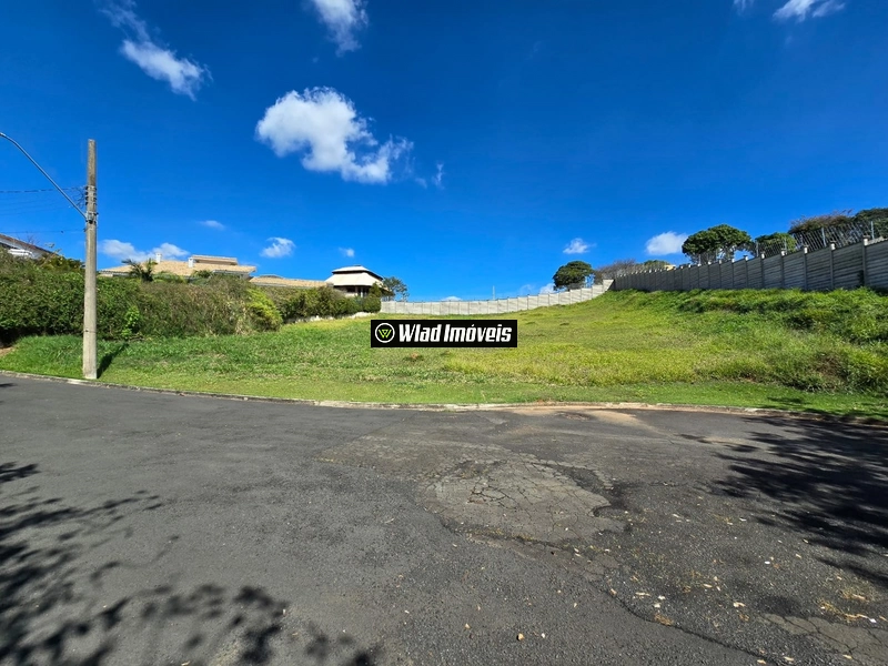 Terreno à venda no condomínio Residencial Villa Monteverde em Vinhedo: 2ª foto da galeria de imagens do imóvel
