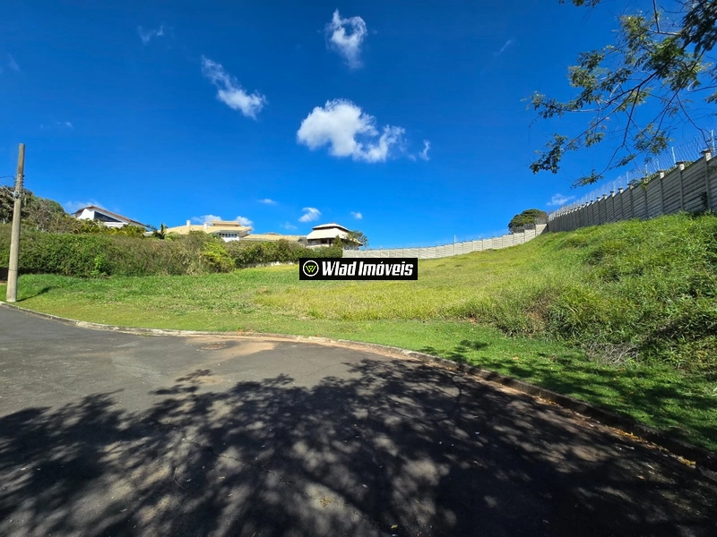 Terreno à venda no condomínio Residencial Villa Monteverde em Vinhedo: 3ª foto da galeria de imagens do imóvel