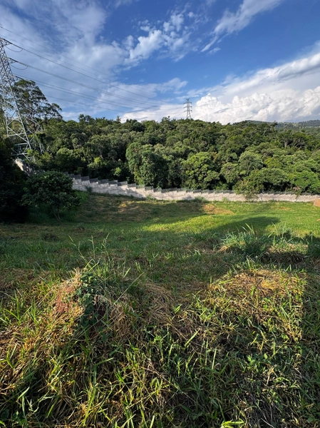 Terrenos no Condomínio Campo de Toscana para venda com 800 a 1.600 m²m, com ótim: 12ª foto da galeria de imagens do imóvel