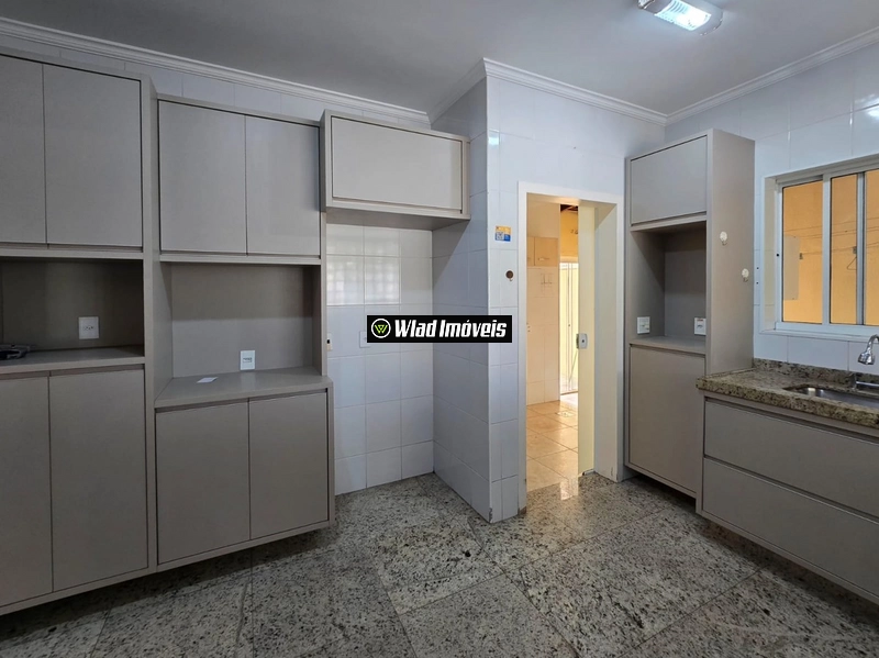 Casa térrea para venda fase de modernização no Grape Village Vinhedo: 3ª foto da galeria de imagens do imóvel