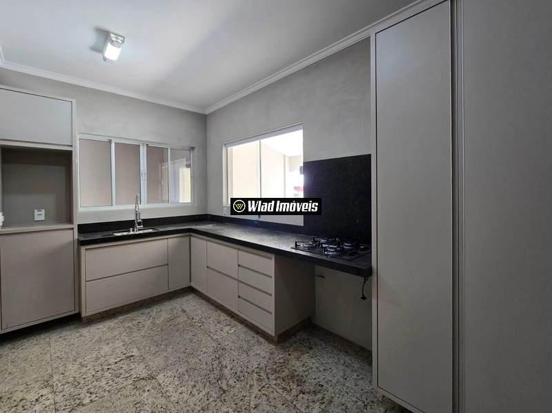 Casa térrea para venda fase de modernização no Grape Village Vinhedo: 12ª foto da galeria de imagens do imóvel
