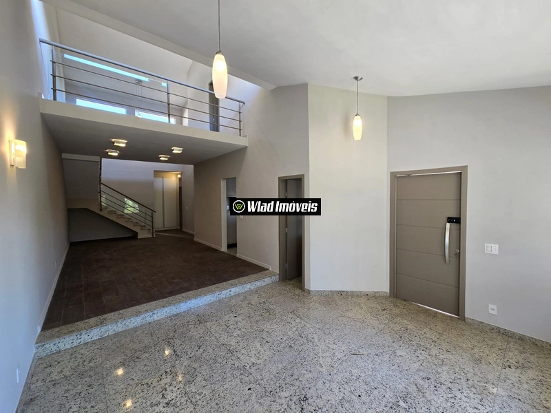 Casa térrea para venda fase de modernização no Grape Village Vinhedo: 2ª foto da galeria de imagens do imóvel