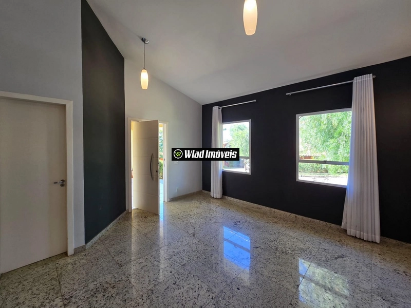 Casa térrea para venda fase de modernização no Grape Village Vinhedo: 2ª foto da galeria de imagens do imóvel