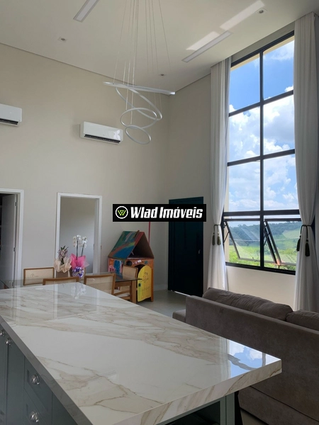 Casa térrea e ampla a venda no Condomínio Montes Claros em Itupeva: 3ª foto da galeria de imagens do imóvel