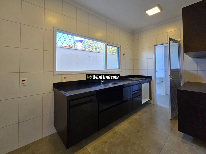 Linda casa à venda no Villagio di Montalcino em Vinhedo Aceita permuta: 10ª foto da galeria de imagens do imóvel