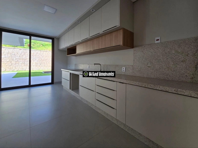 Espetacular! Casa nova linda vista venda condomínio Recanto das Palmas: 8ª foto da galeria de imagens do imóvel