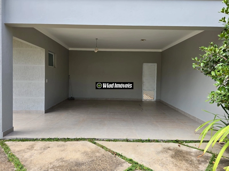 Casa moderna e vista para o verde à venda no Grape Village em Vinhedo: 2ª foto da galeria de imagens do imóvel