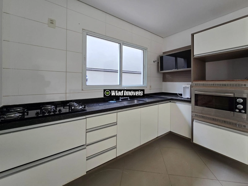Casa moderna e vista para o verde à venda no Grape Village em Vinhedo: 14ª foto da galeria de imagens do imóvel