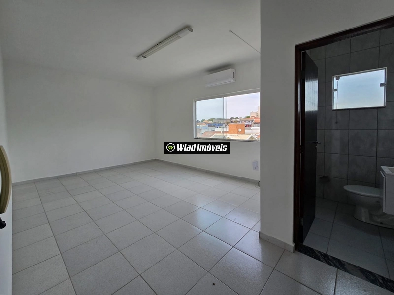 Salas comerciais locação ponto estratégico Vinhedo banheiro e vaga: 5ª foto da galeria de imagens do imóvel