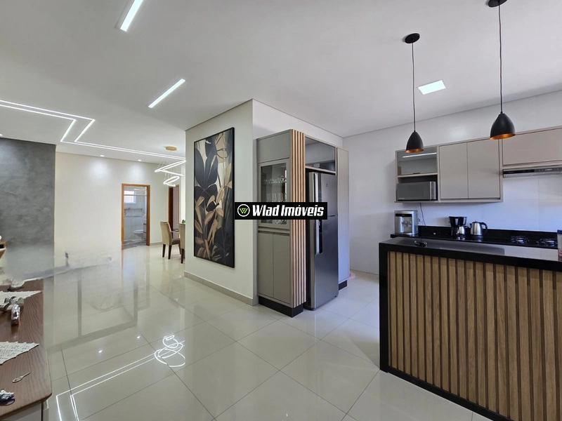 Casa térrea recém construída à venda em Vinhedo. Fora de condomínio: 5ª foto da galeria de imagens do imóvel