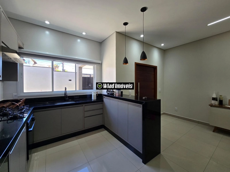 Casa térrea recém construída à venda em Vinhedo. Fora de condomínio: 24ª foto da galeria de imagens do imóvel