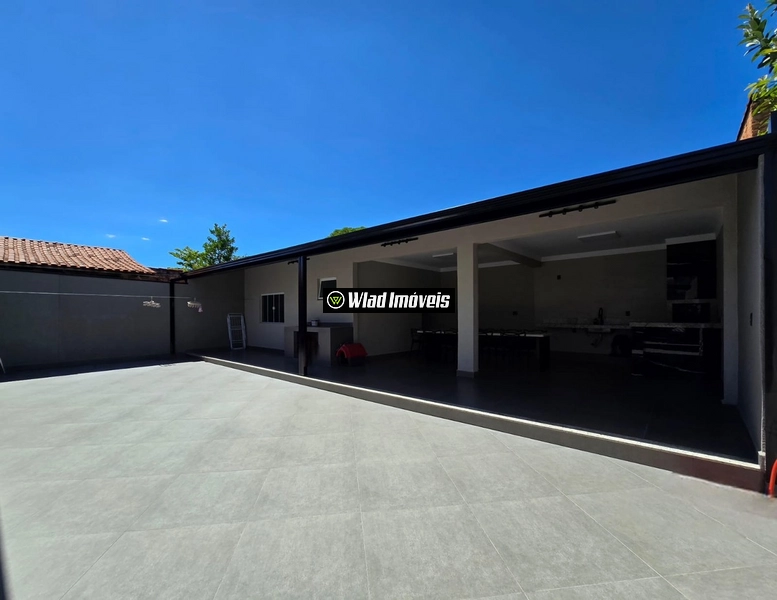 Casa térrea recém construída à venda em Vinhedo. Fora de condomínio: 7ª foto da galeria de imagens do imóvel