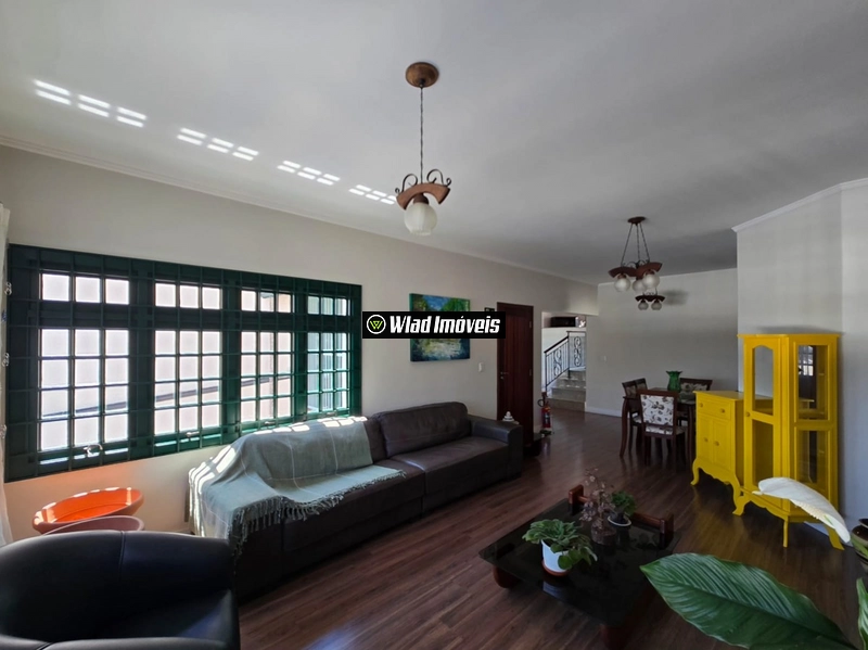 Excelente casa à venda comércio/moradia no Jardim Itália em Vinhedo: 4ª foto da galeria de imagens do imóvel