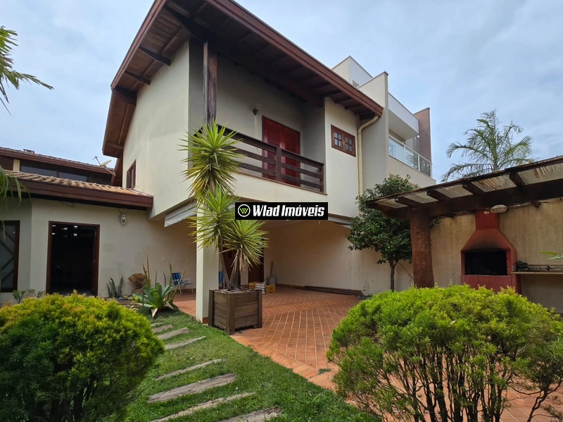 Casa conceito rústico a venda no Condomínio Grape Village R$ 1.100.000: 1ª foto da galeria de imagens do imóvel