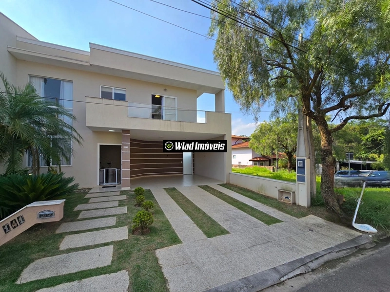 Casa moderna e semi-mobiliada à venda no Grape Village em Vinhedo