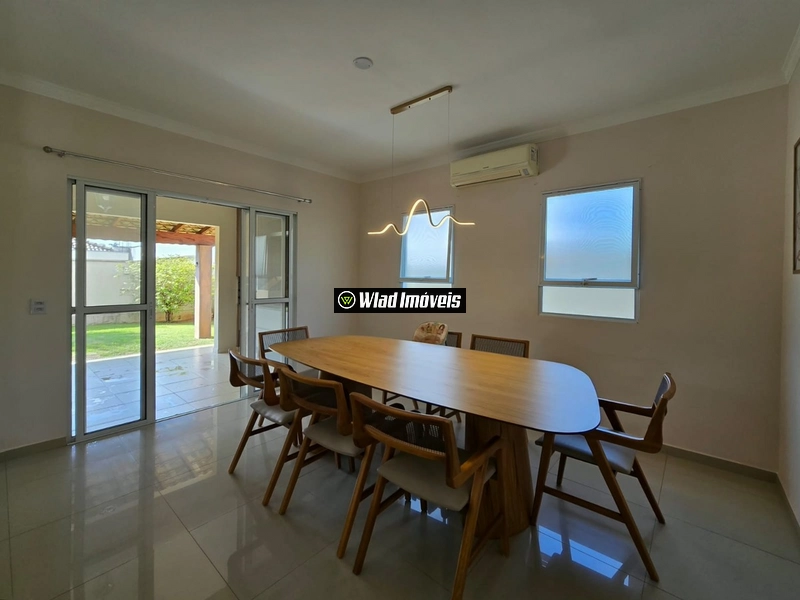 Casa moderna e semi-mobiliada à venda no Grape Village em Vinhedo: 9ª foto da galeria de imagens do imóvel