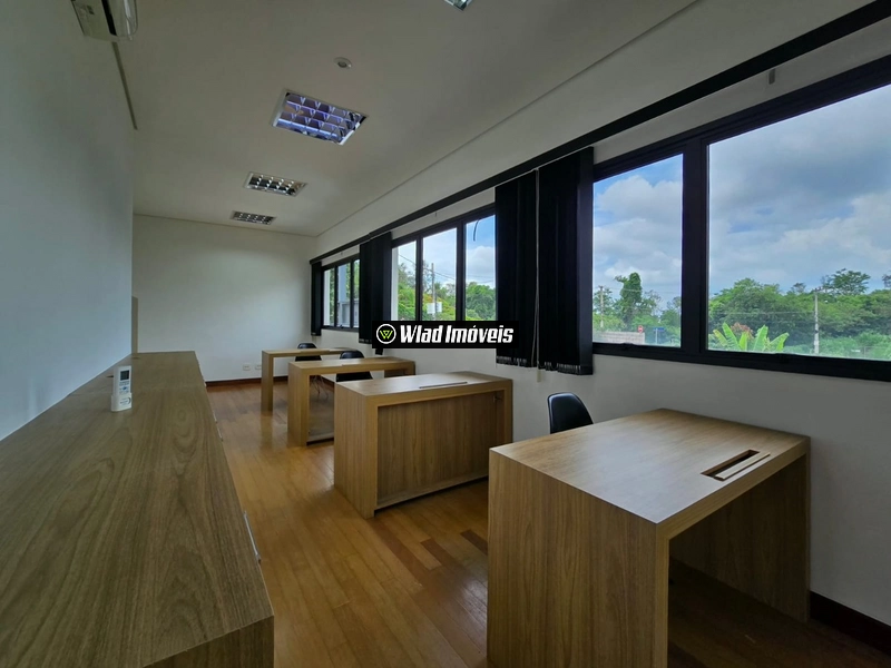 Sala/conjunto comercial para locação em região nobre de Vinhedo: 1ª foto da galeria de imagens do imóvel