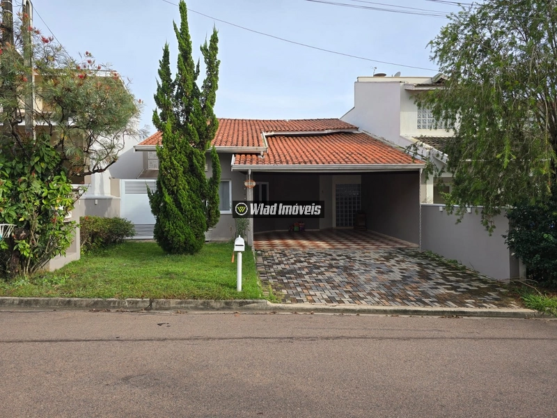 Ótima casa térrea à venda no Condomínio Grape Village em Vinhedo
