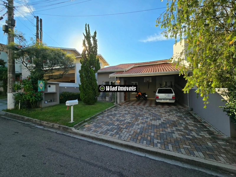 Ótima casa térrea à venda no Condomínio Grape Village em Vinhedo