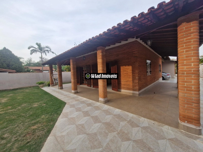 Casa térrea à venda no Condomínio Fazenda São Joaquim em Vinhedo/SP: 3ª foto da galeria de imagens do imóvel