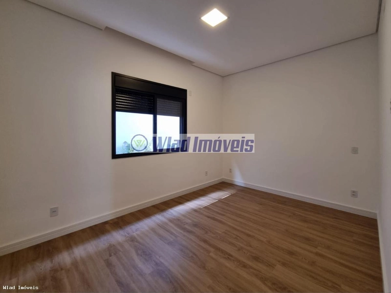 Casa para Venda em Vinhedo / SP no bairro Pinheirinho: 28ª foto da galeria de imagens do imóvel