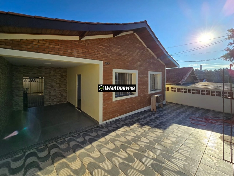 Ótima casa térrea para locação com 03 quartos, garagem em Vinhedo: 1ª foto da galeria de imagens do imóvel