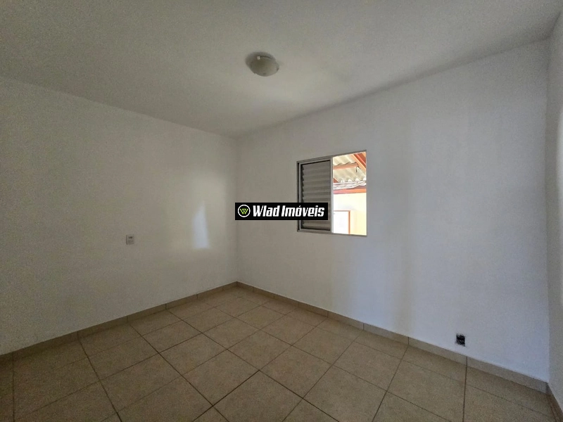 Ótima casa térrea para locação com 03 quartos, garagem em Vinhedo: 9ª foto da galeria de imagens do imóvel