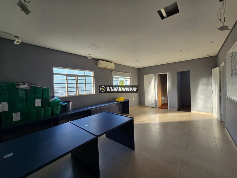 Área comercial com 3.430 m² para locação ou venda em Vinhedo: 2ª foto da galeria de imagens do imóvel