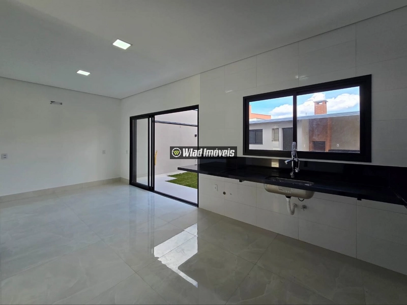 Casa linda e nova à venda Pinheirinho Vinhedo 03 quartos 04 vagas: 8ª foto da galeria de imagens do imóvel