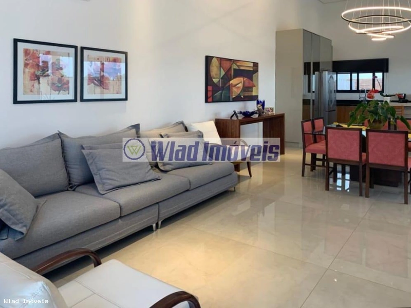 Casa para Venda em Vinhedo / SP no bairro Pinheirinho: 12ª foto da galeria de imagens do imóvel
