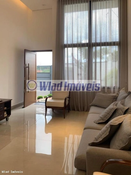 Casa para Venda em Vinhedo / SP no bairro Pinheirinho: 4ª foto da galeria de imagens do imóvel